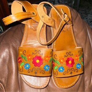 Rampos MX Mexican Embroidered Floral Tan Sandals